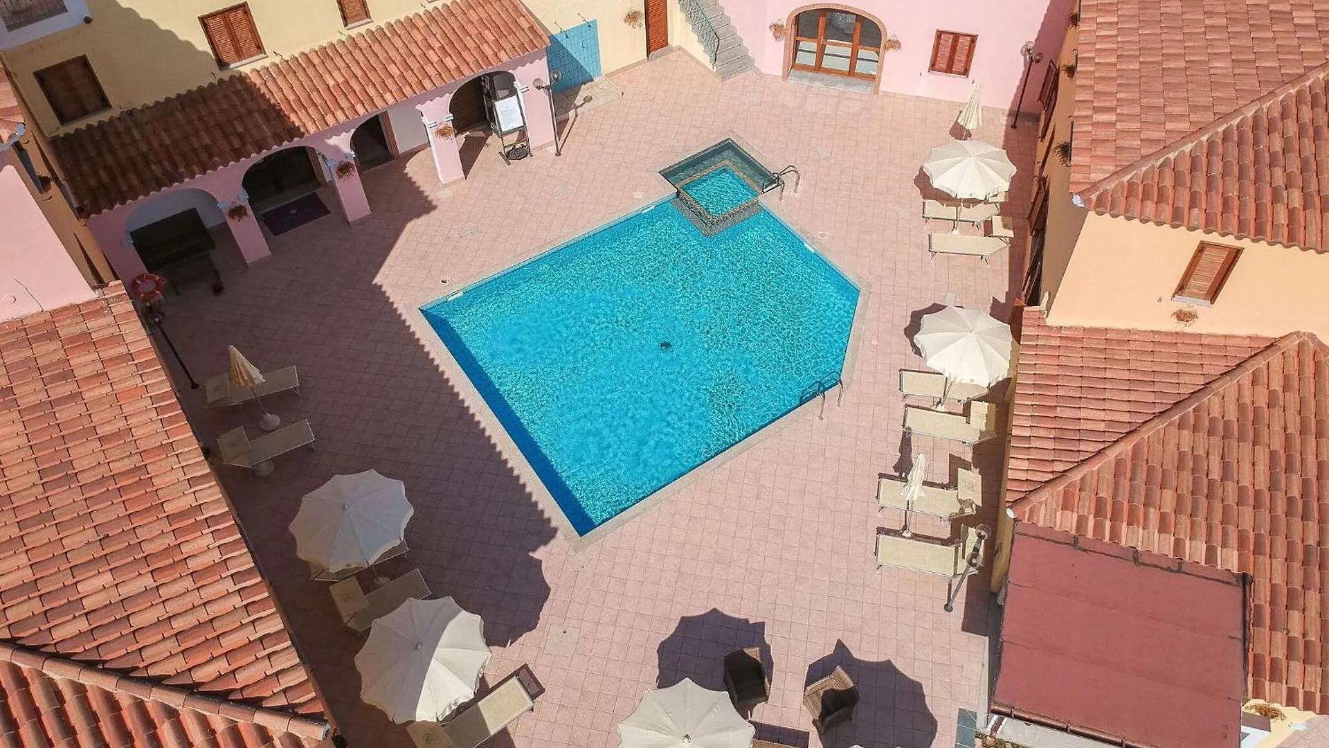 Violet Residence In Orosei Cala Liberotto Italy