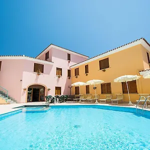 3* Hotel apartamentowy Cala Viola